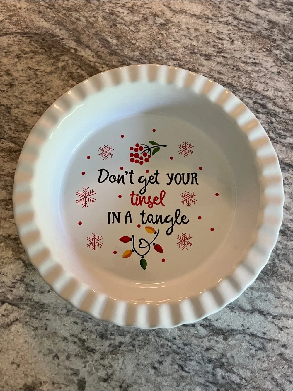 White Holiday Ceramic Pie Dish with Festive Tinsel Design 10 inch round EUC